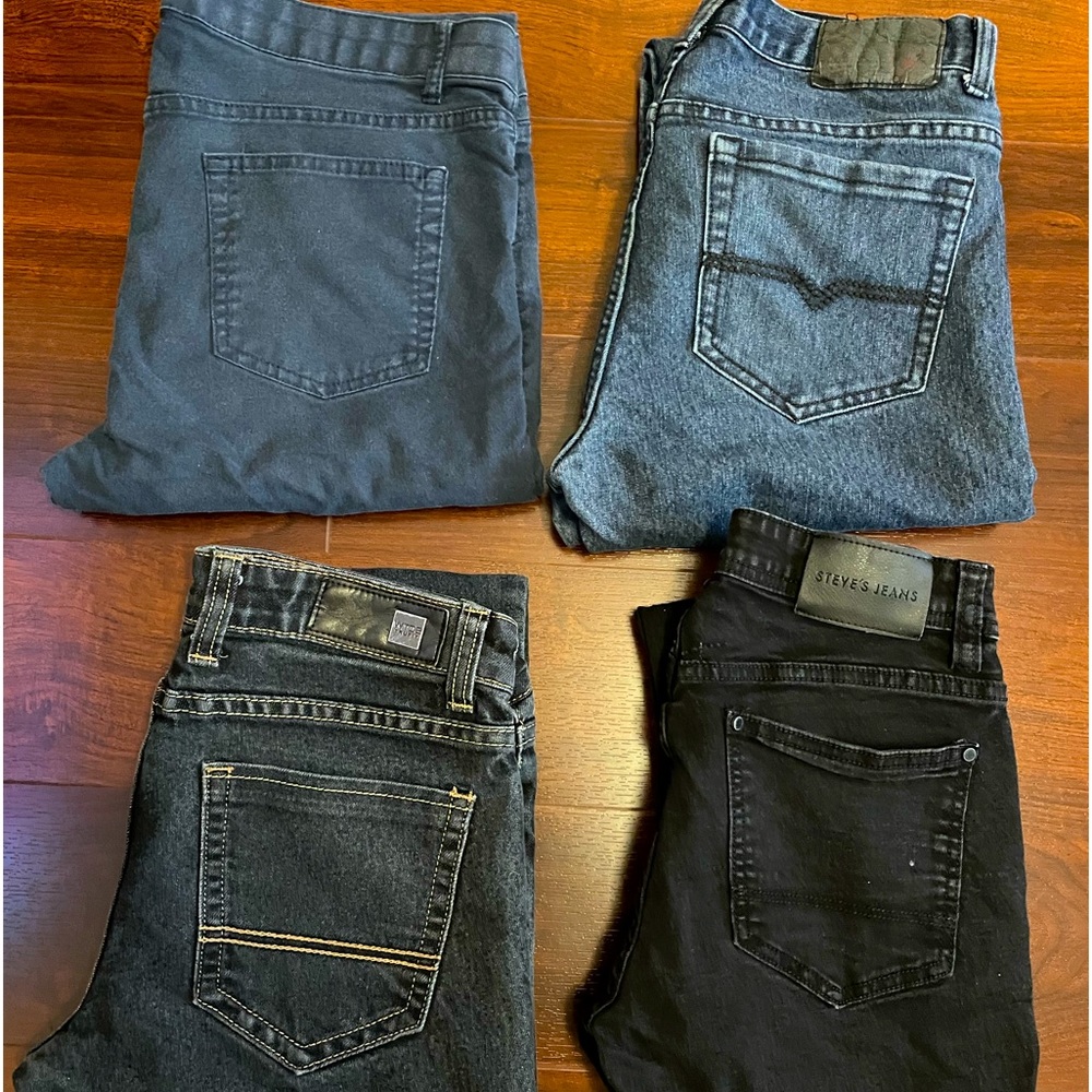 Pre-owned 4 pack of jeans 2 size 30x30 1 size 32x30 1 size 29x30